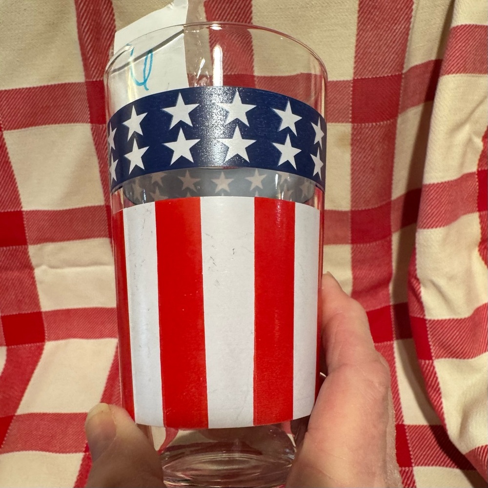 Patriotic Star and Stripe Glass Set of Libby-like Drinking Glasses - Picture 12 of 14